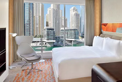 Crown Plaza Dubai Marina*****Dubai Golfreisen und Golfurlaub