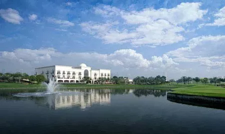 The Address Montgomerie - Dubai SpezialDubai Golfreisen und Golfurlaub