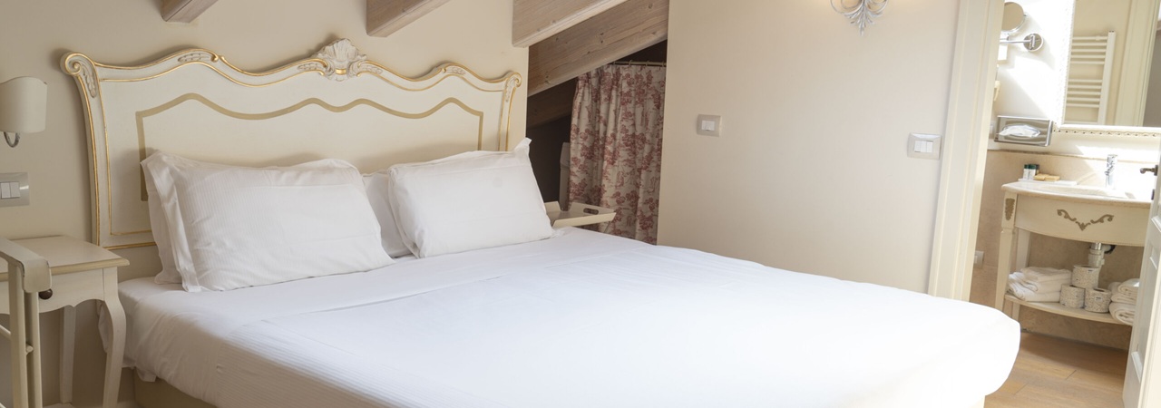 Preiswert Golfen am Gardasee - Garda Hotel San Vigilio Golf Apartments **** - Italien