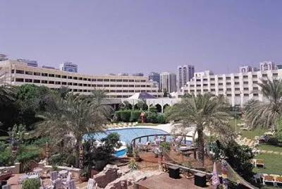 Le Meridien Abu Dhabi****Abu Dhabi Golfreisen und Golfurlaub