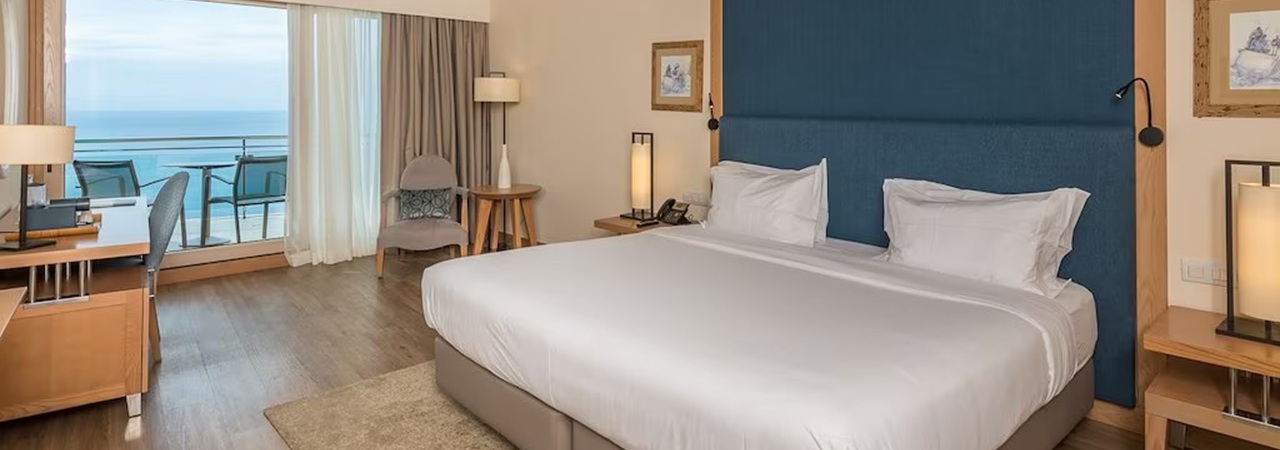 Sesimbra Oceanfront Hotel - Portugal