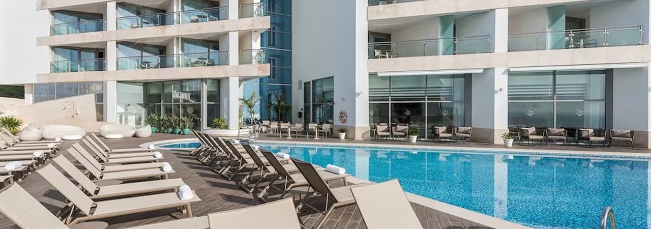 Sesimbra Oceanfront Hotel - Portugal