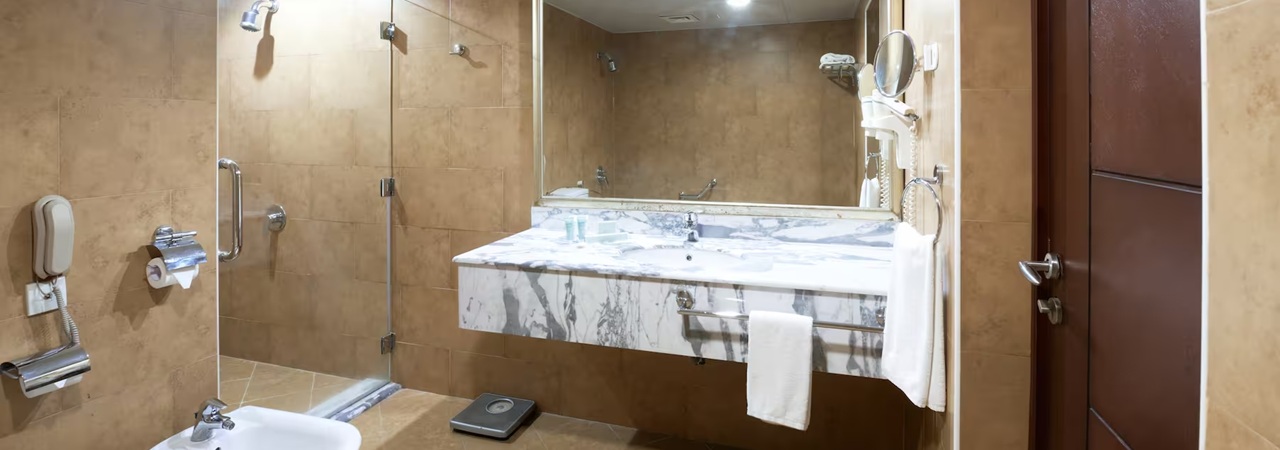 Ramada by Wyndham Doha Old Town - Katar