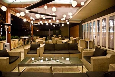 Fire & Ice Melrose Arch****(*)